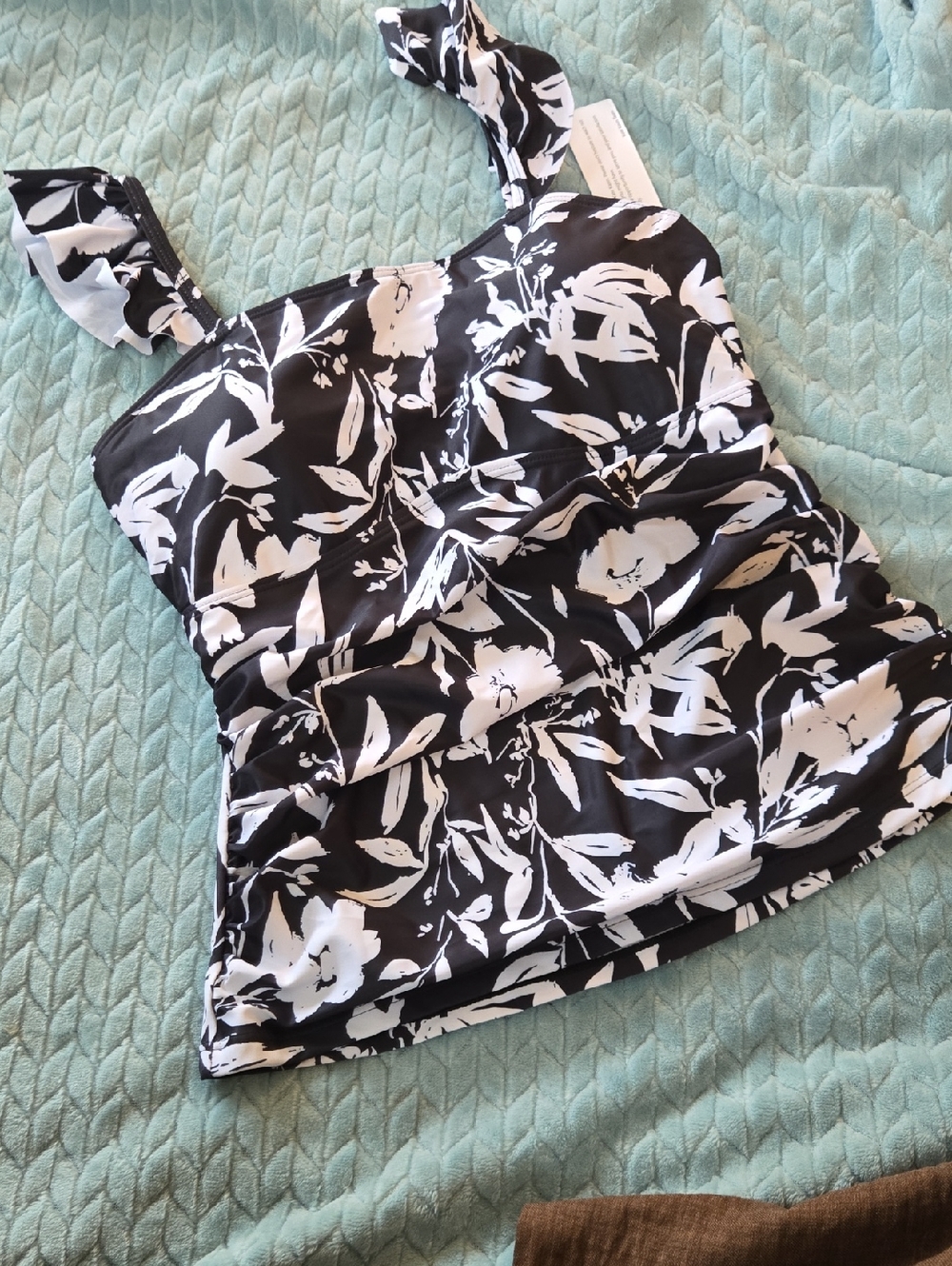 Black & White Floral Women’s Tankini Top